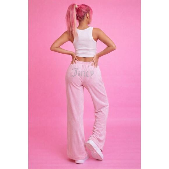 Juicy Couture Pants - Y2K Vintage JUICY COUTURE Velour Rhinestone Bling Wide Leg Pants Baby Pink Sz L